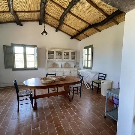 Stazzo Terravecchia Holiday home *